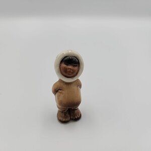Vintage Miniature Hagen Renaker Eskimo Boy 1.25" Tall